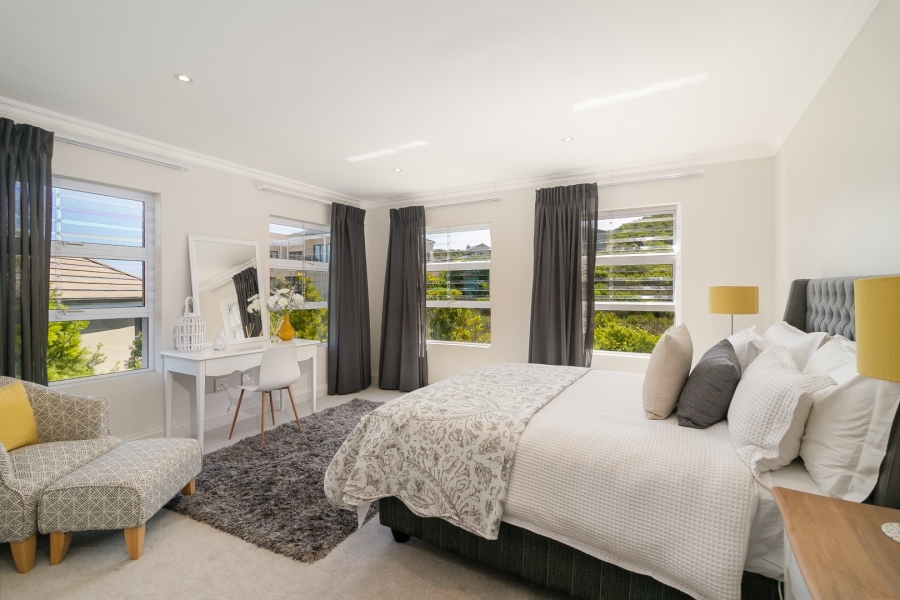6 Bedroom Property for Sale in Pezula Golf Estate Western Cape